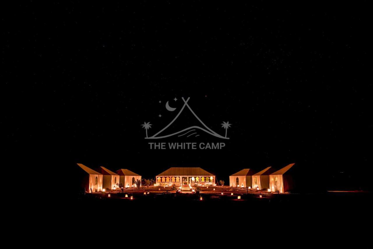 The White Camp - Your Merzouga Luxury Desert Camp & Erg Chebbi Dunes Camel Riding Zewnętrze zdjęcie