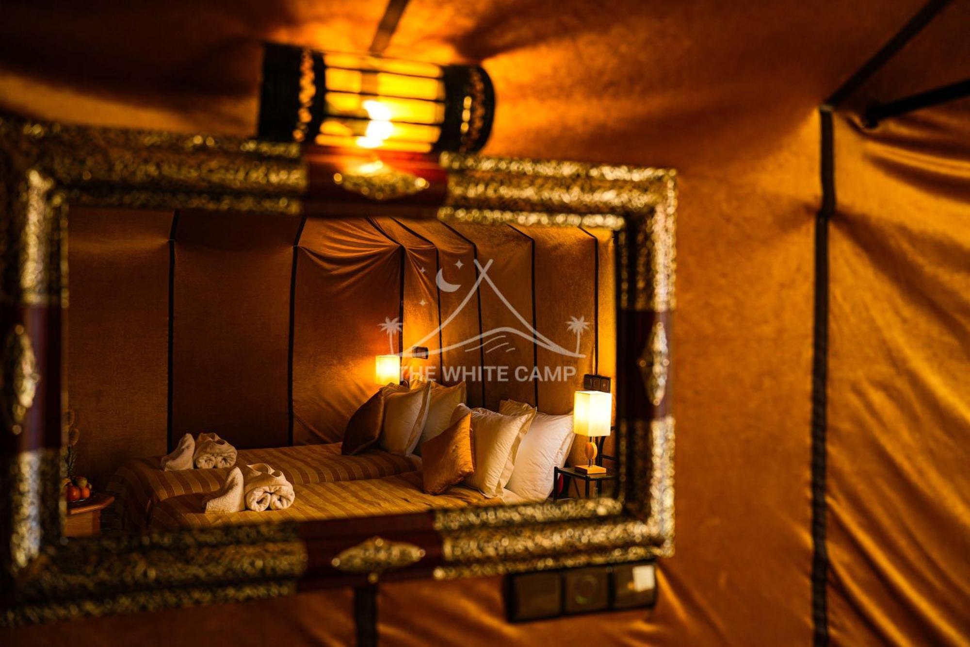 The White Camp - Your Merzouga Luxury Desert Camp & Erg Chebbi Dunes Camel Riding Zewnętrze zdjęcie