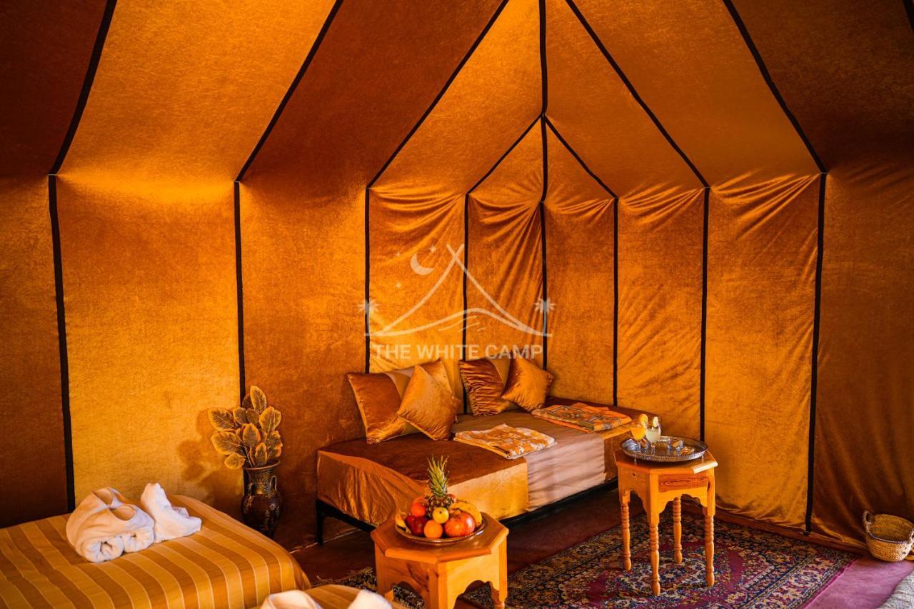 The White Camp - Your Merzouga Luxury Desert Camp & Erg Chebbi Dunes Camel Riding Zewnętrze zdjęcie