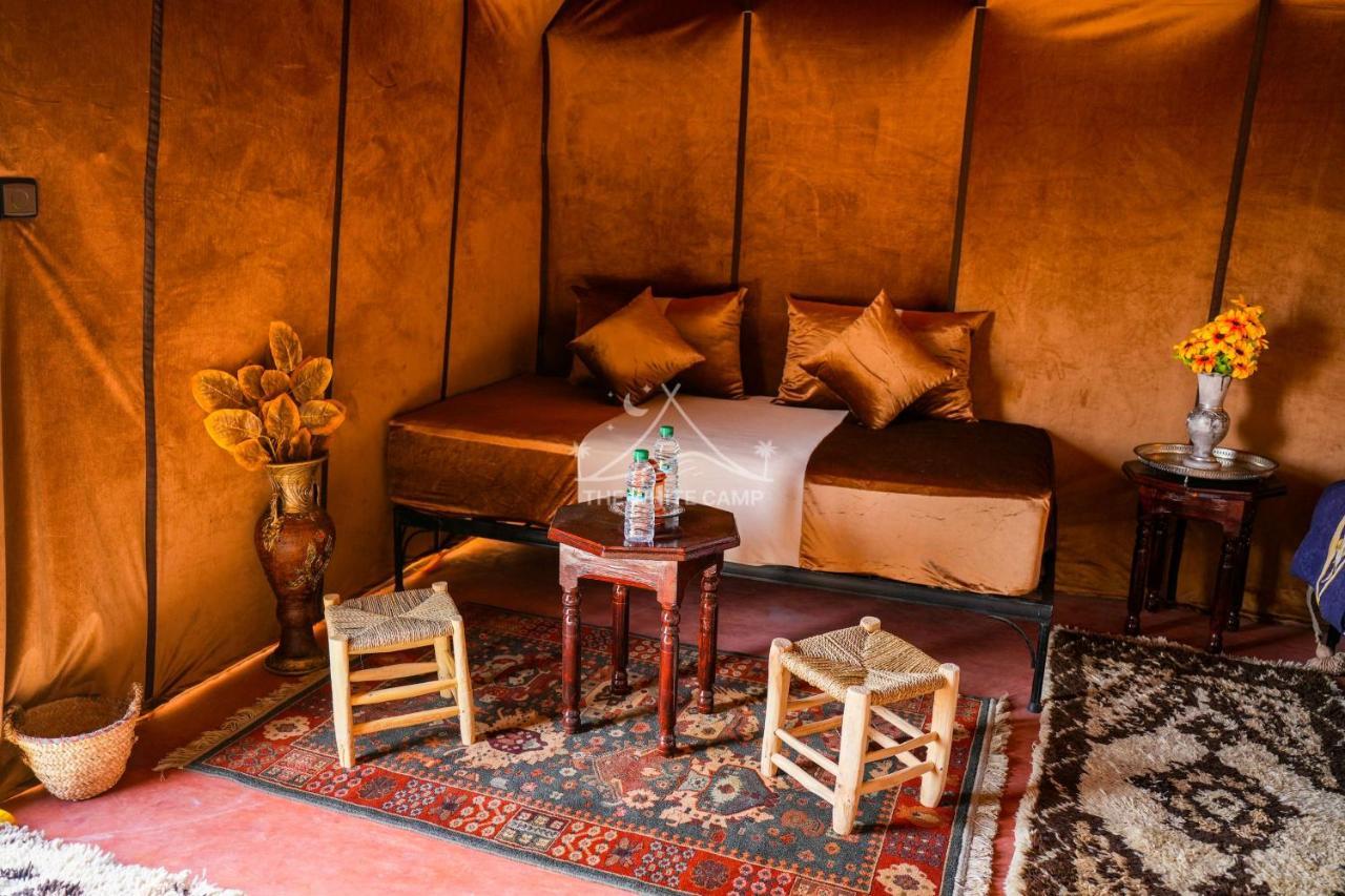 The White Camp - Your Merzouga Luxury Desert Camp & Erg Chebbi Dunes Camel Riding Zewnętrze zdjęcie
