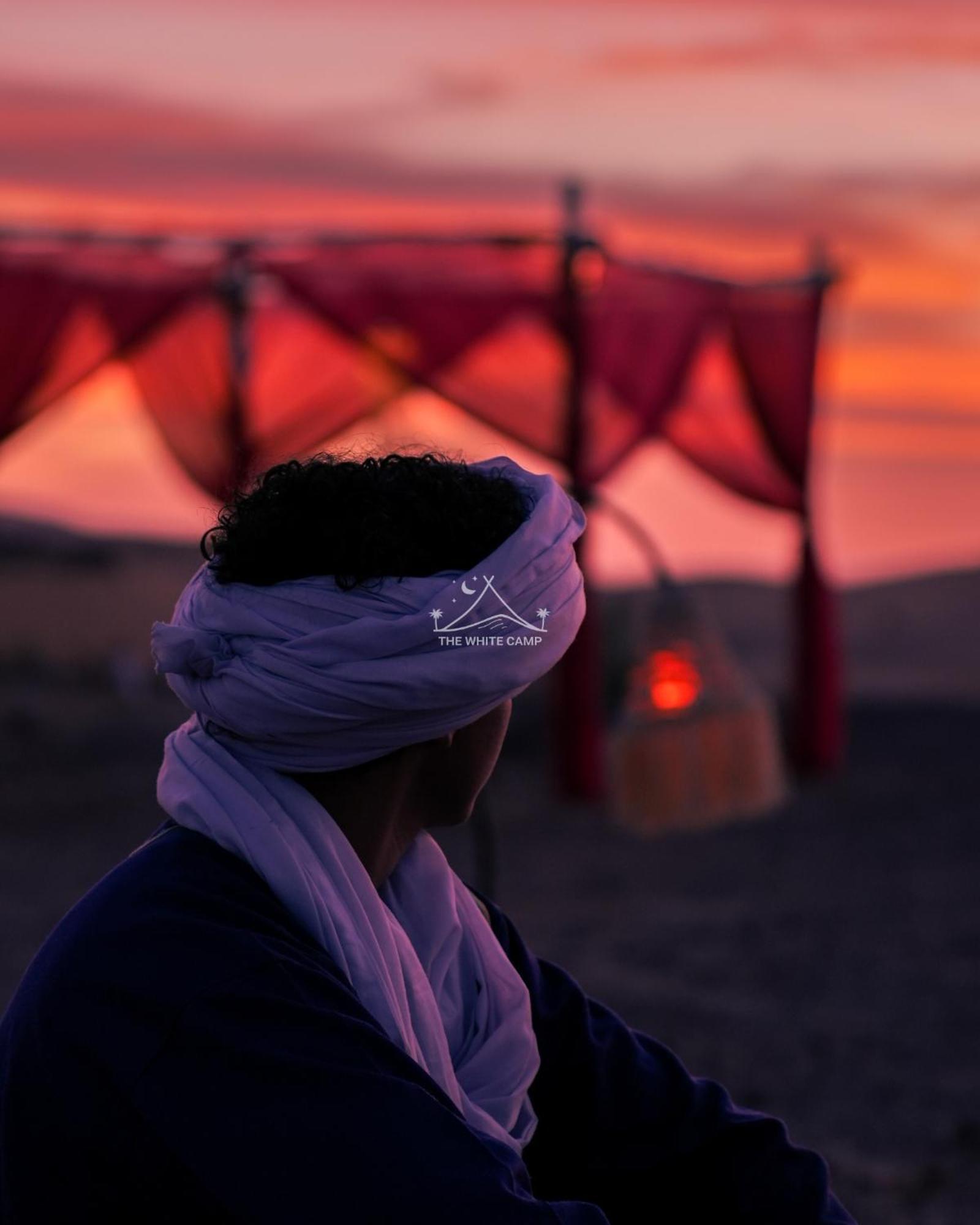 The White Camp - Your Merzouga Luxury Desert Camp & Erg Chebbi Dunes Camel Riding Zewnętrze zdjęcie